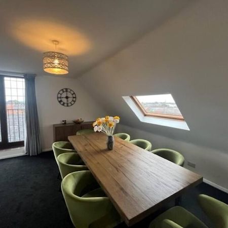 Bs - Luxury Top Floor 4 Bed Apartment With Garage In Town Centre - No Lift Stratford-upon-Avon Exterior photo